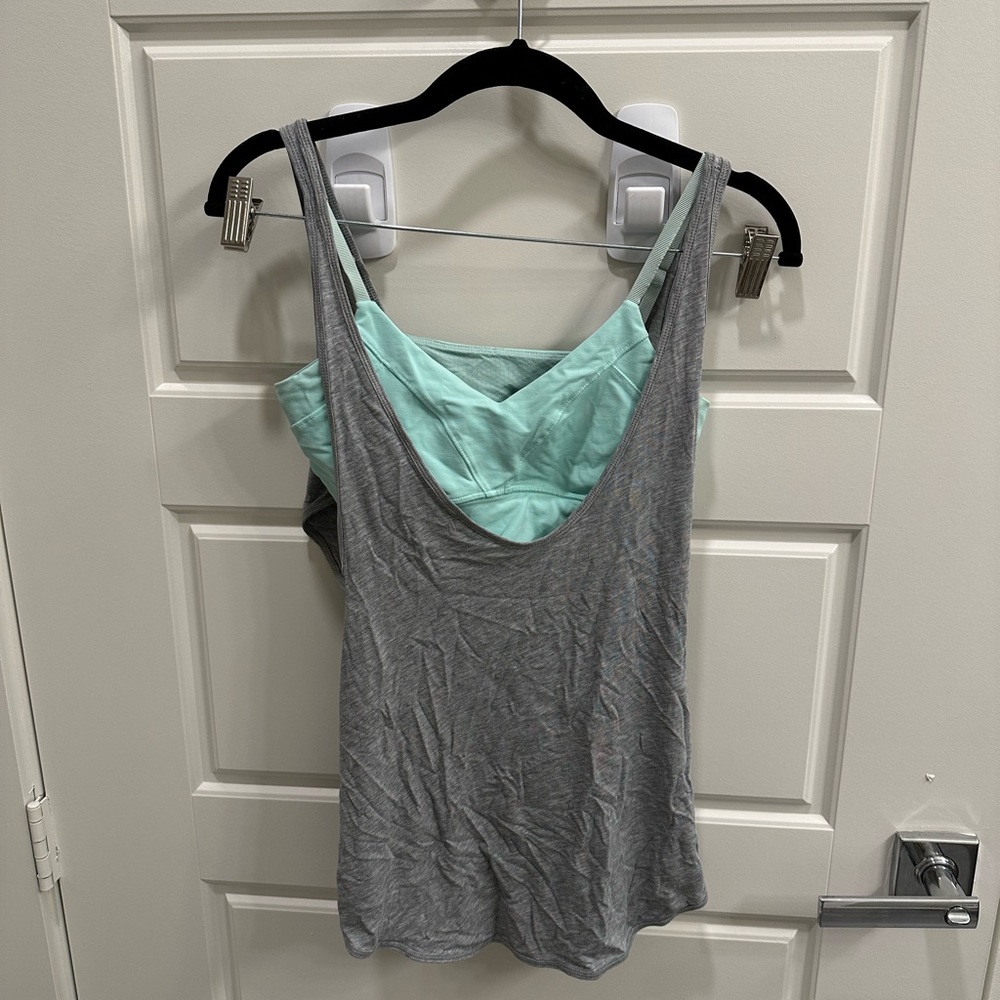 Lululemon Sports top